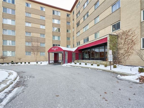 18501 Hilliard Boulevard, Rocky River, OH 44116