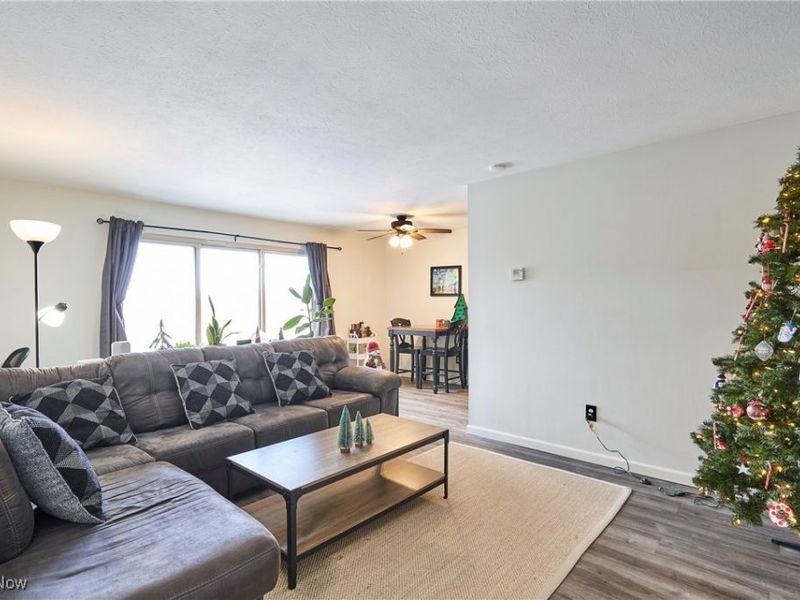 18501 Hilliard Boulevard, Rocky River, OH 44116 Photo 10