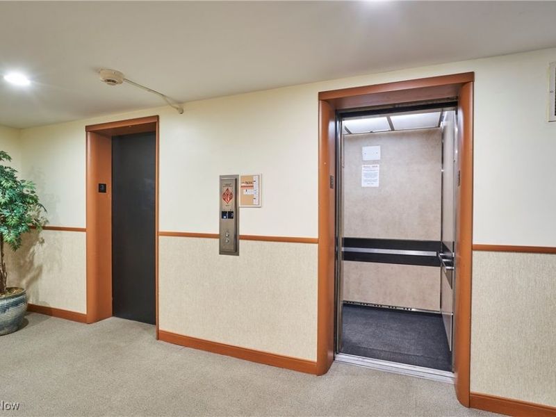 18501 Hilliard Boulevard, Rocky River, OH 44116 Photo 23