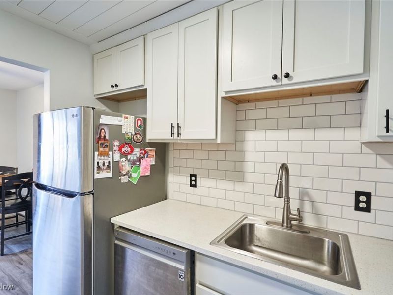 18501 Hilliard Boulevard, Rocky River, OH 44116 Photo 9