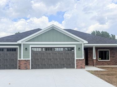1140 Evergreen Road, Bennet, NE 68317