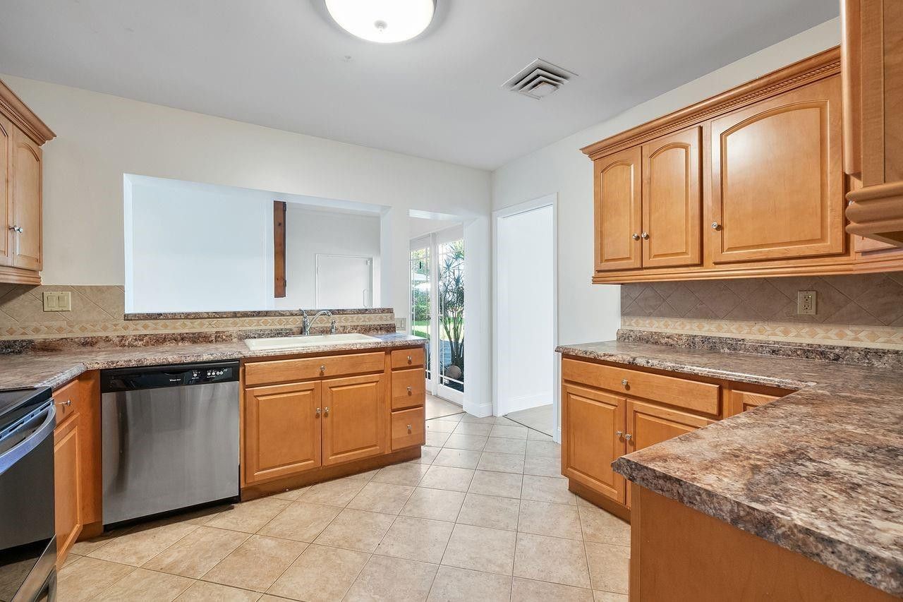 1431 S Ocean Boulevard, Unit 87, Lauderdale by the Sea, FL 33062 Photo