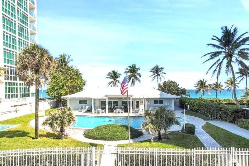 1431 S Ocean Boulevard, Unit 87, Lauderdale by the Sea, FL 33062 Photo
