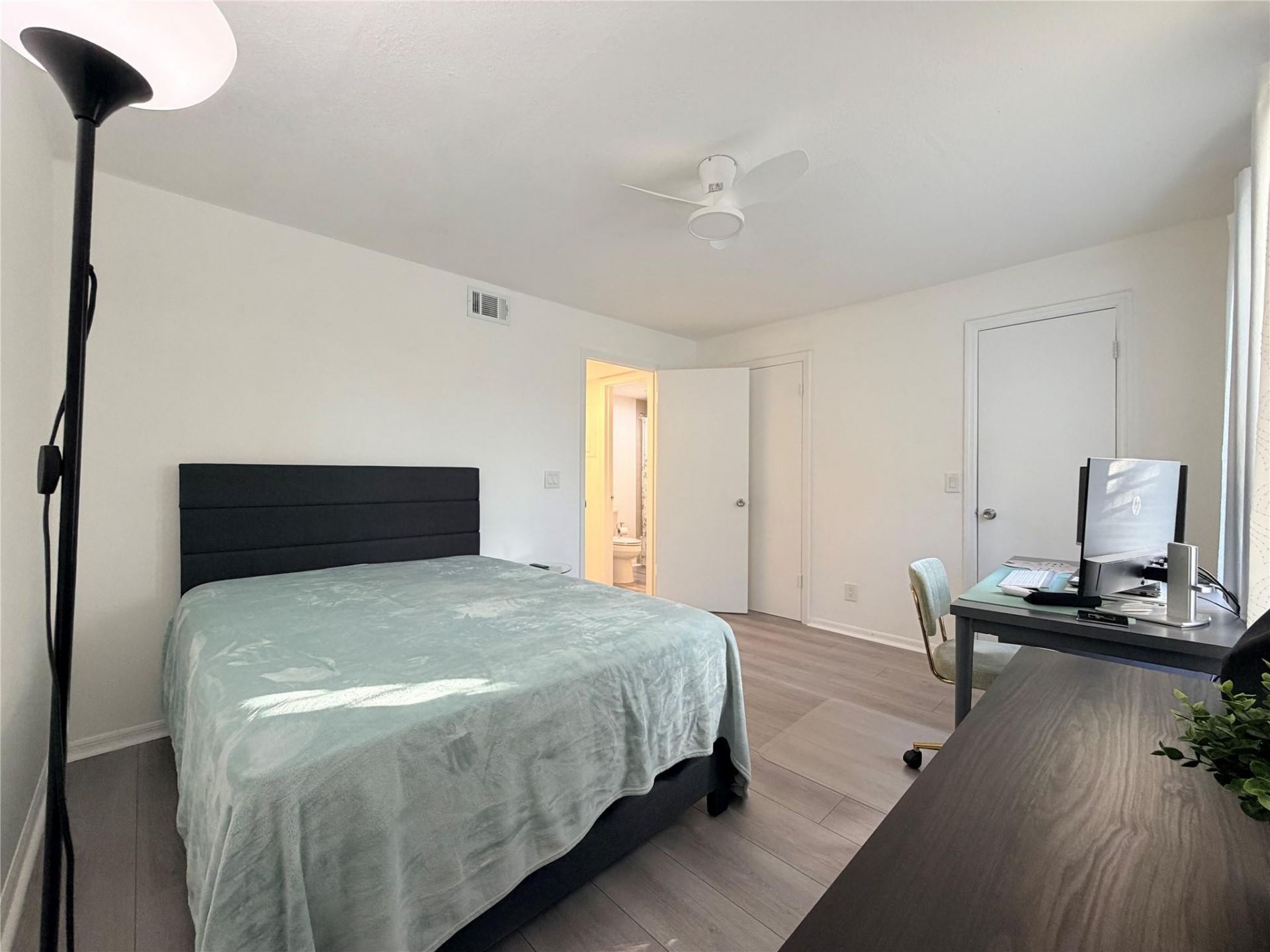 12950 Vista Isles Drive, Unit 428, Plantation, FL 33325 Photo