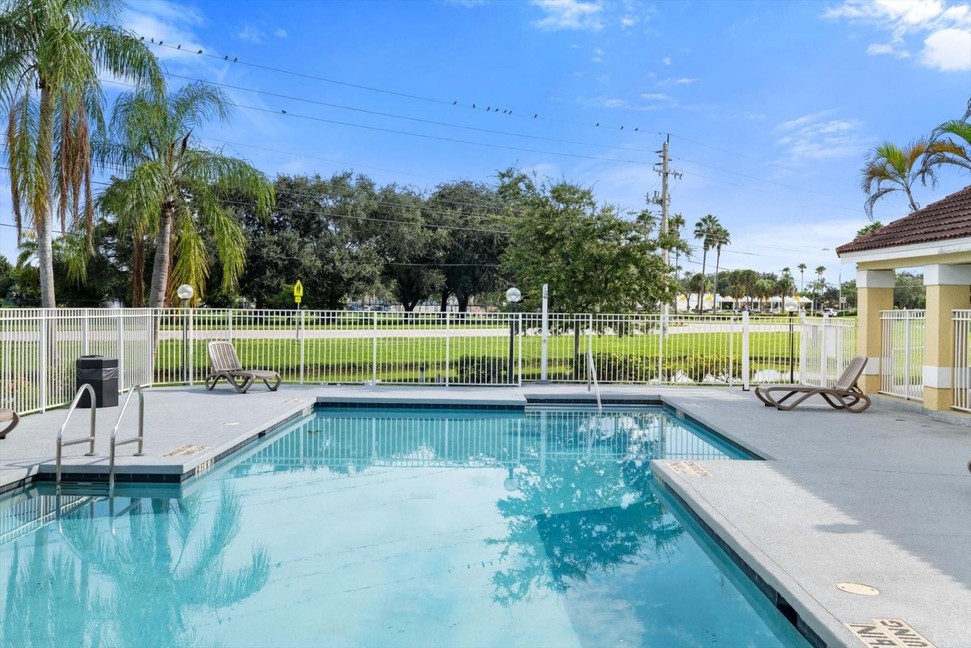 12950 Vista Isles Drive, Unit 428, Plantation, FL 33325 Photo