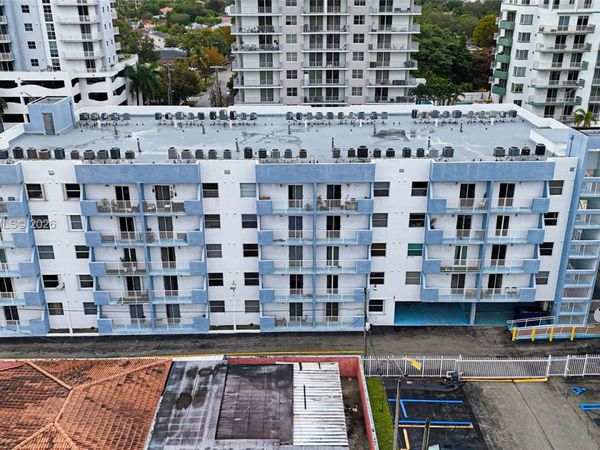 2575 SW 27th Ave, Unit 308, Miami, FL 33133