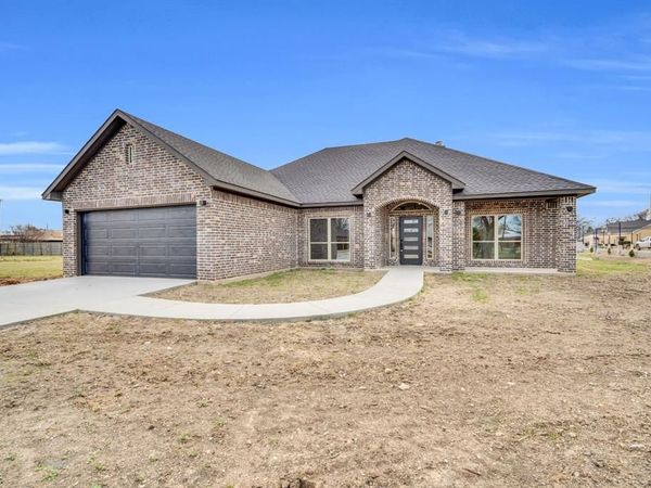 203 W Denton Street, Palmer, TX 75152