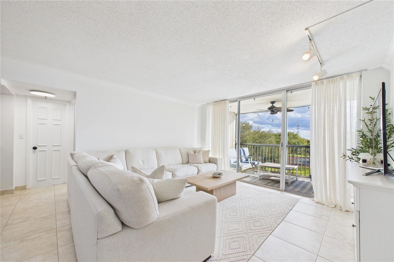 5280 NW 2nd Avenue, Unit 412, Boca Raton, FL 33487 Photo