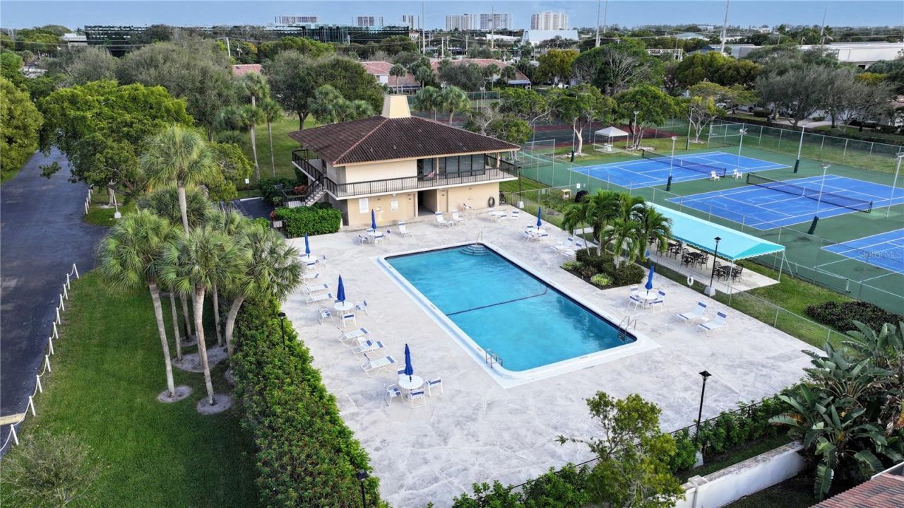 5280 NW 2nd Avenue, Unit 412, Boca Raton, FL 33487 Photo