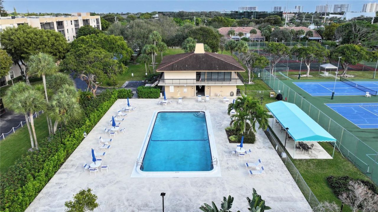 5280 NW 2nd Avenue, Unit 412, Boca Raton, FL 33487 Photo