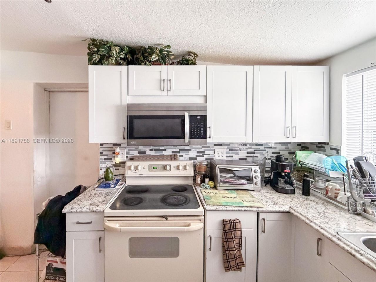 3201 NW 83rd St, Miami, FL 33147 Photo