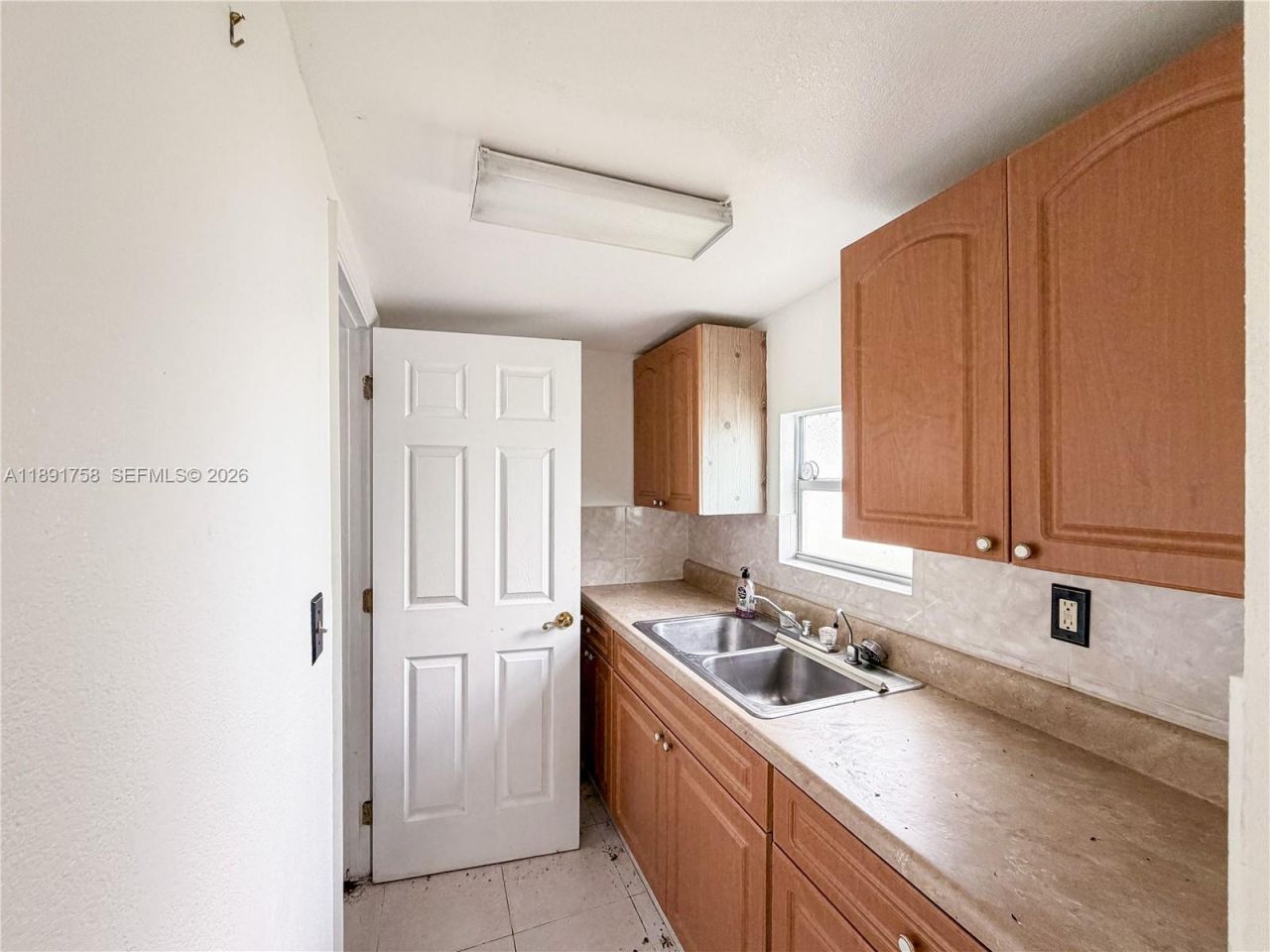 3201 NW 83rd St, Miami, FL 33147 Photo