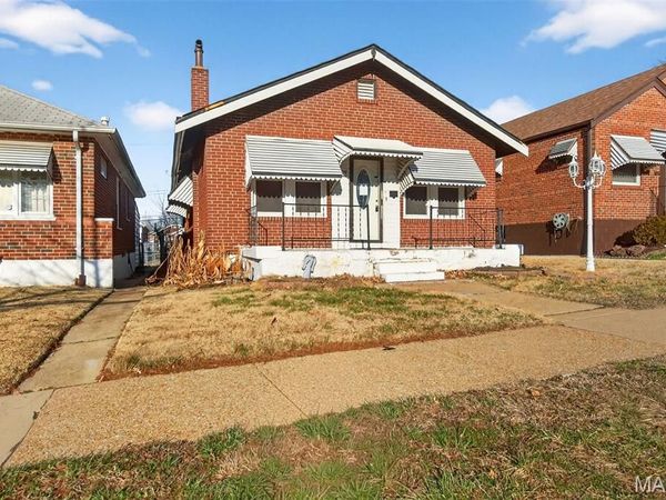 5947 Summit Place, St Louis, MO 63147