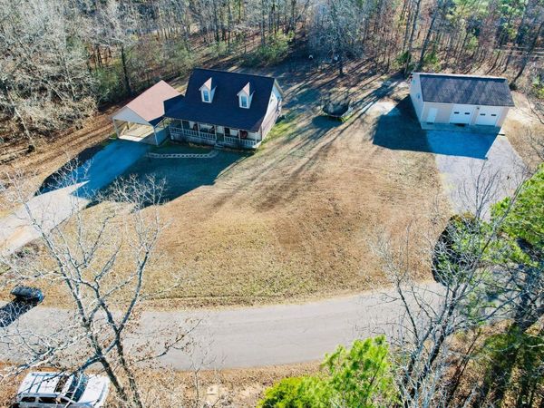 112 Quail Run Dr., Booneville, MS 38829