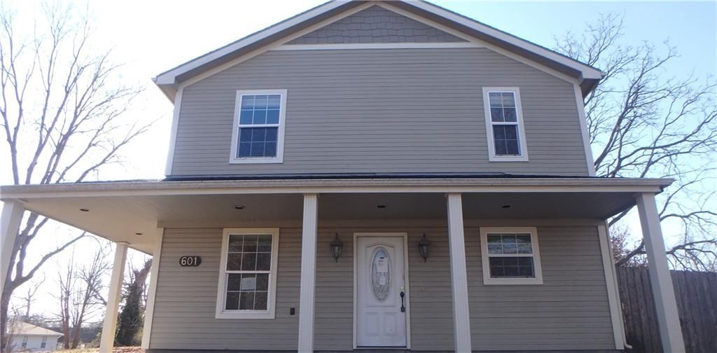 601 Prospect Street, Leavenworth, KS 66048 Main Photo