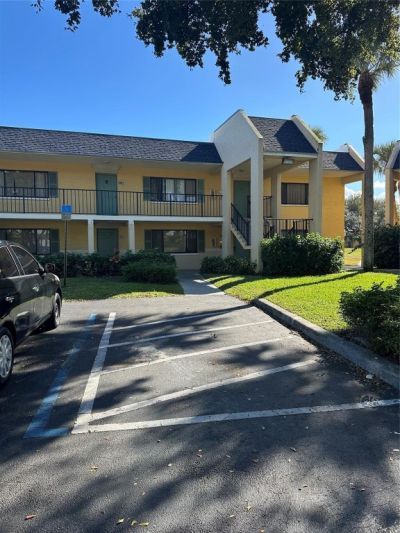 720 Meadows Cir, Unit 720, Boynton Beach, FL 33436 Photo