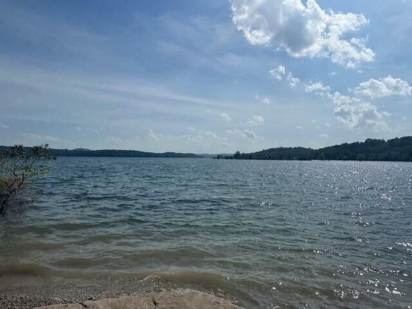 514 Mc 105 , Mountain Home, AR 72653