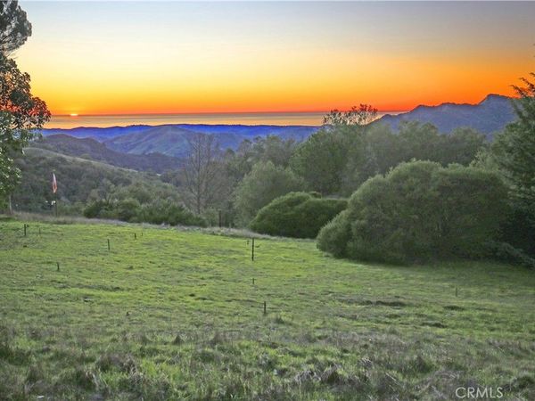9900 Santa Rosa Creek Road, Templeton, CA 93465