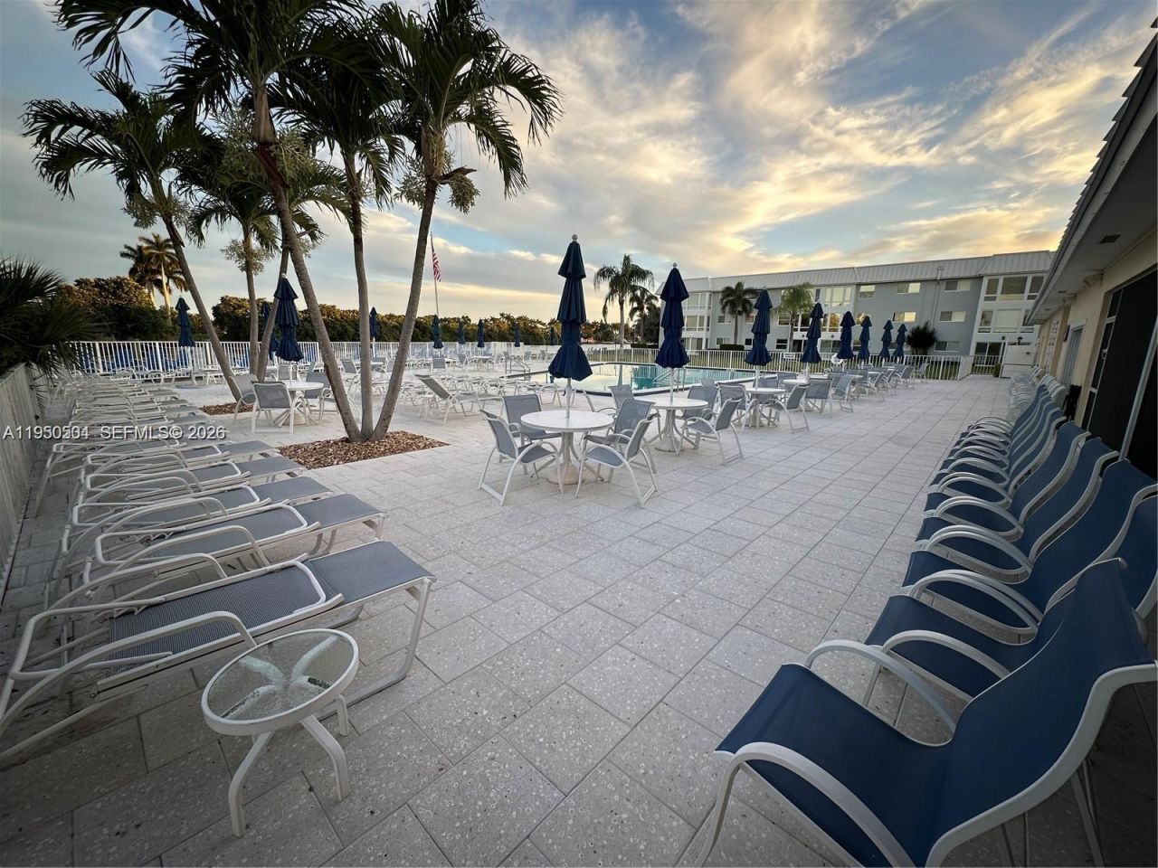 18 Colonial Club Dr, Unit 202, Boynton Beach, FL 33435 Photo