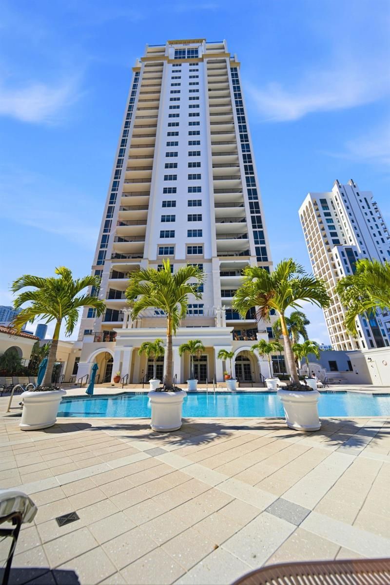 300 Beach Drive Ne, Unit 1004, Saint Petersburg, FL 33701 Main Photo