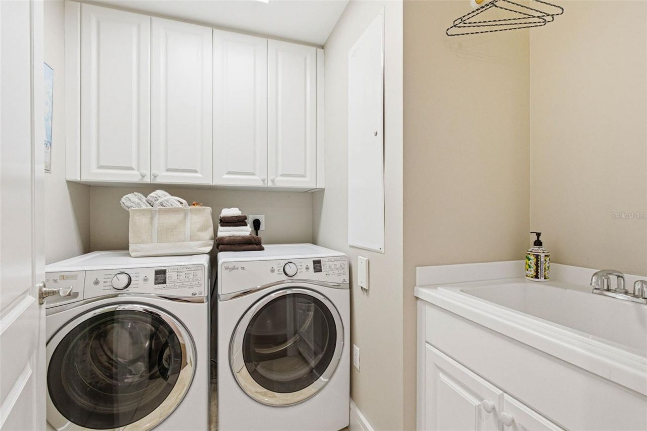 300 Beach Drive Ne, Unit 1004, Saint Petersburg, FL 33701 Photo