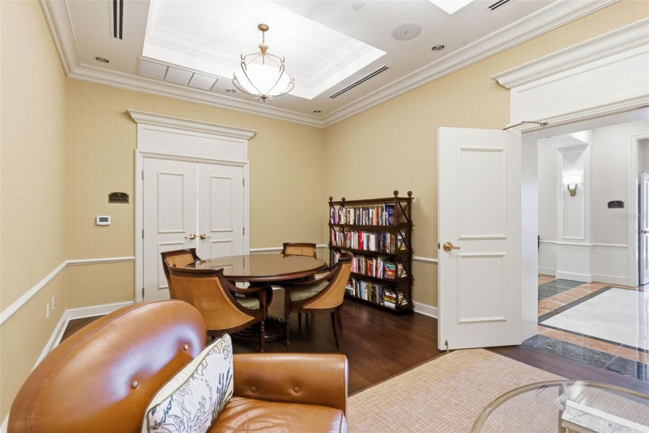 300 Beach Drive Ne, Unit 1004, Saint Petersburg, FL 33701 Photo