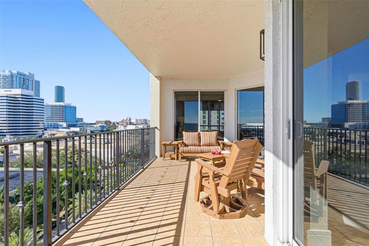 300 Beach Drive Ne, Unit 1004, Saint Petersburg, FL 33701 Photo