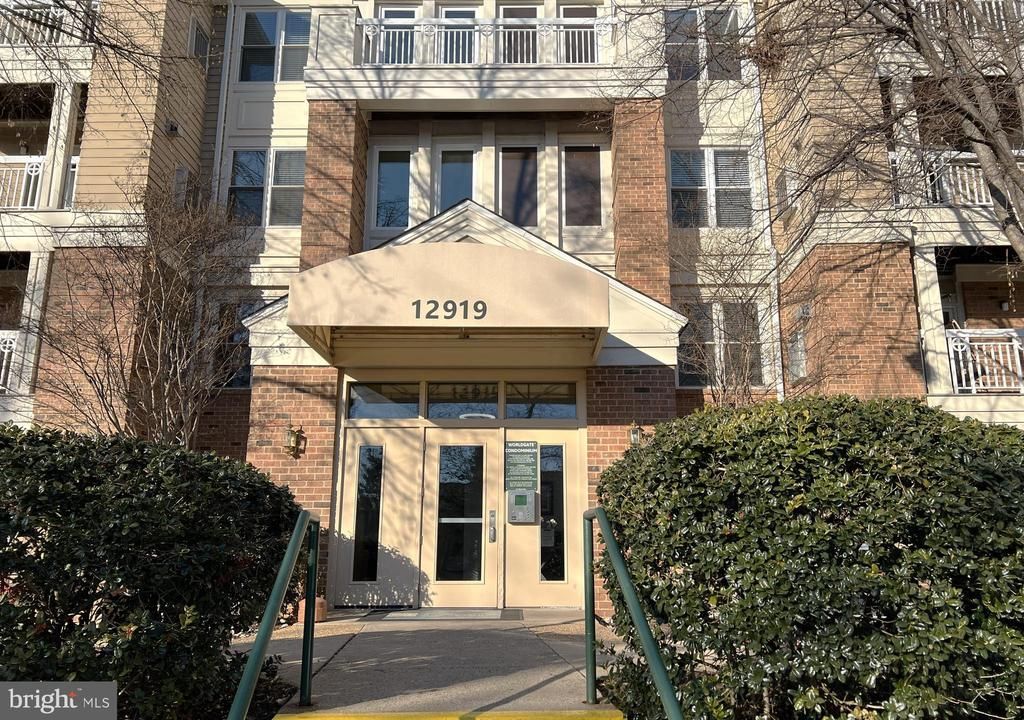 12919 Alton Square, Unit 112, Herndon, VA 20170 Main Photo
