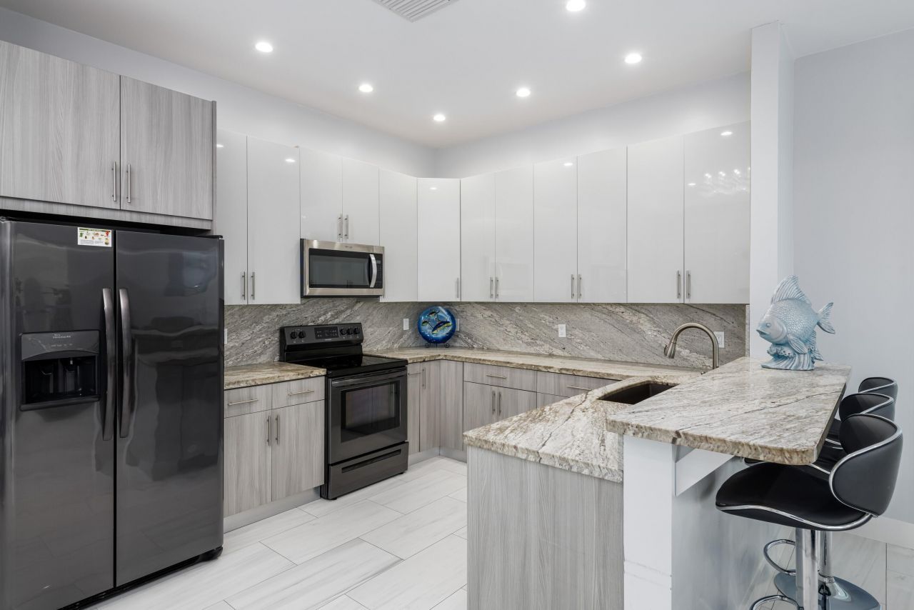 426 Calle Limon, Marathon, FL 33050 Photo