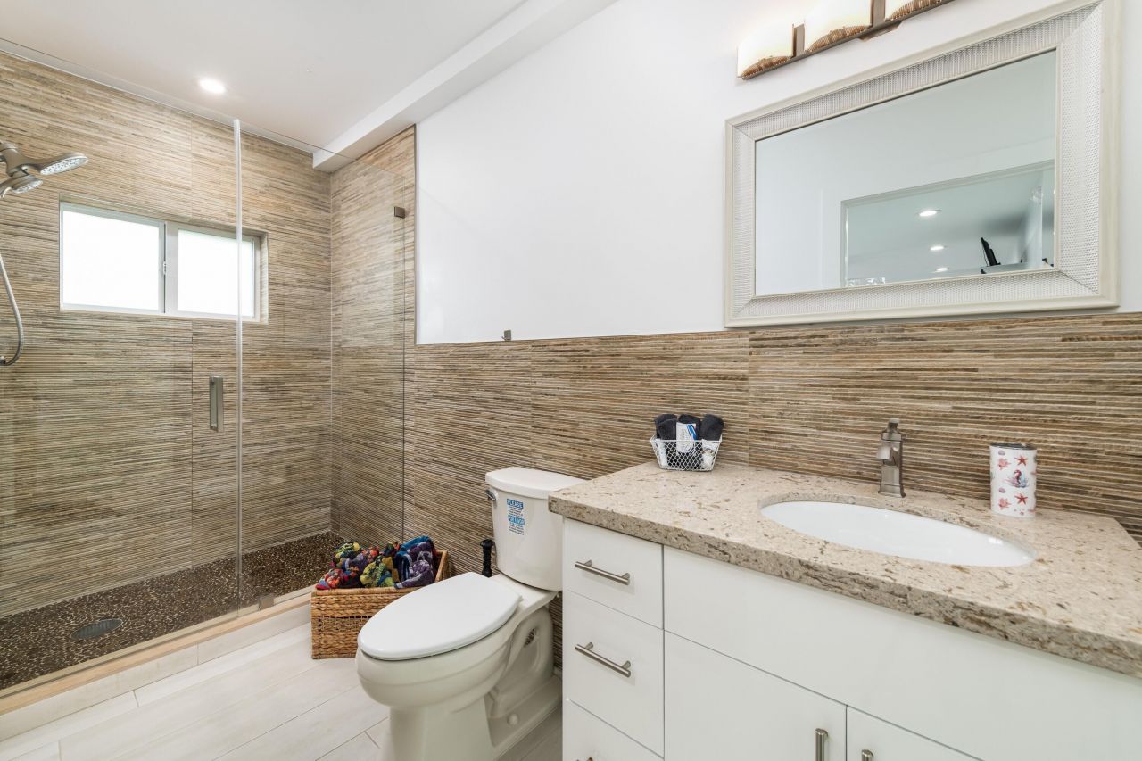 426 Calle Limon, Marathon, FL 33050 Photo