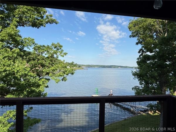 255 Lone Oak Point, Unit 27, Sunrise Beach, MO 65079