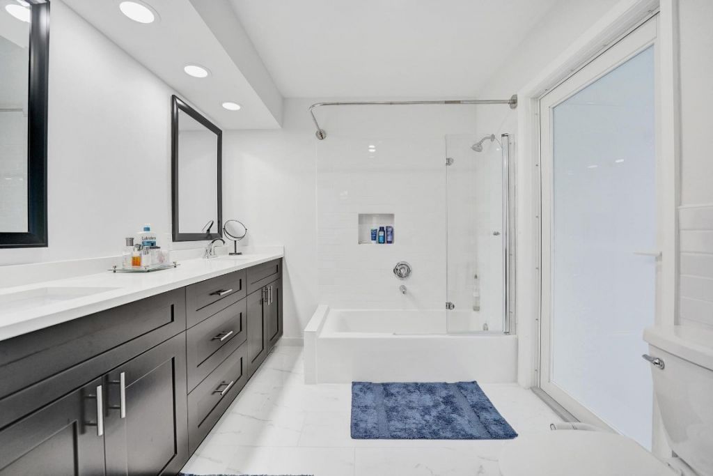 2030 NE 62nd Street, Fort Lauderdale, FL 33308 Photo