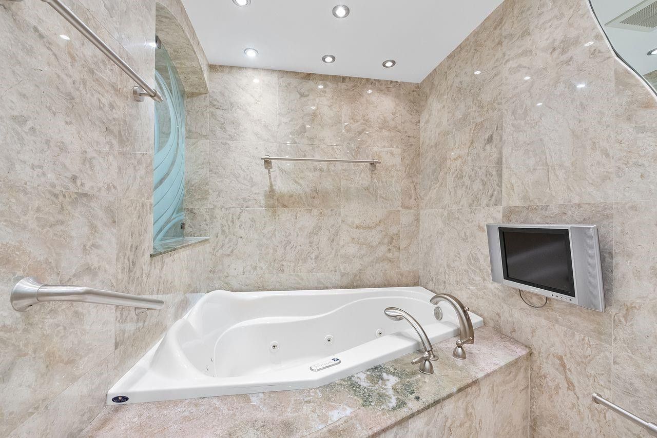 1800 S Ocean Boulevard, Unit 410, Lauderdale by the Sea, FL 33062 Photo