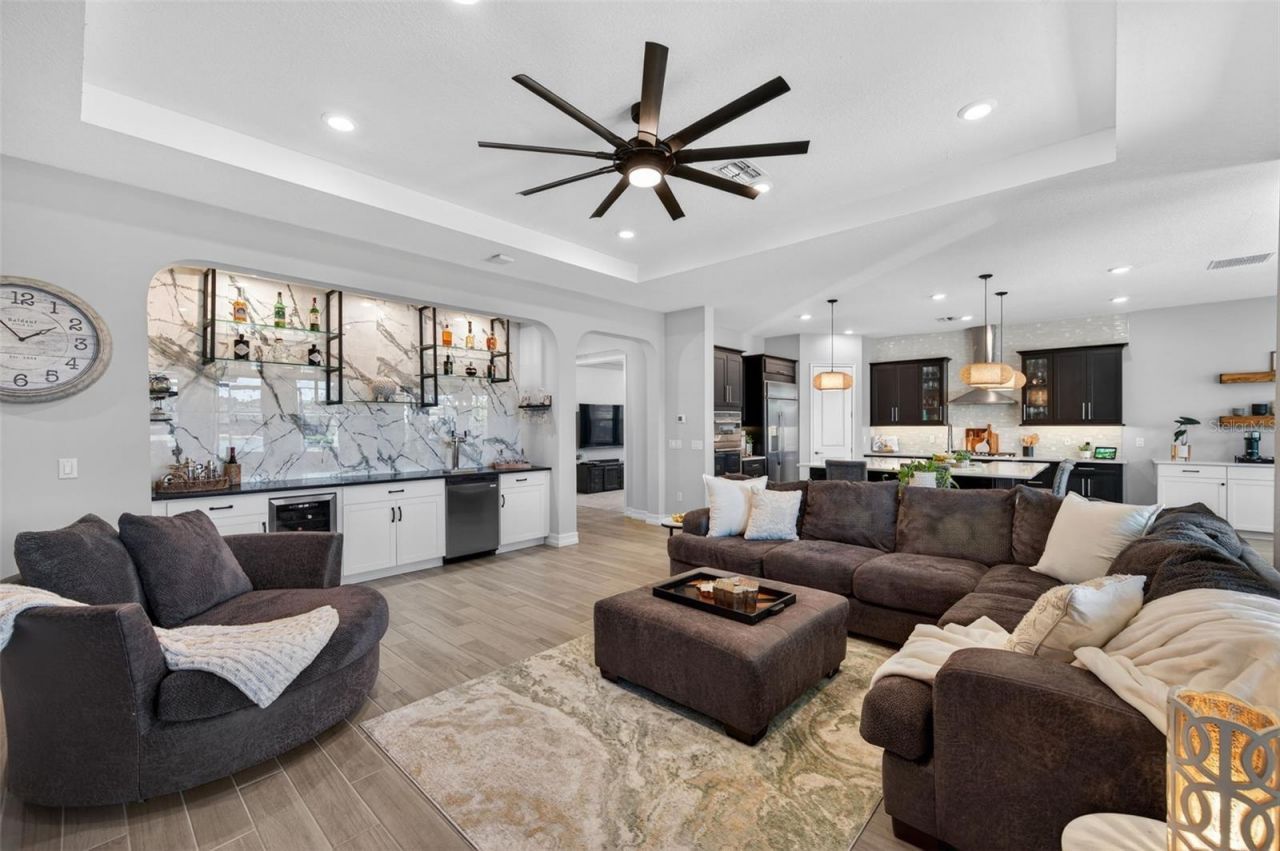 28501 Picana Lane, Wesley Chapel, FL 33543 Photo