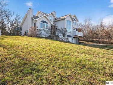 36807 Oakmont Drive, Louisville, NE 68037