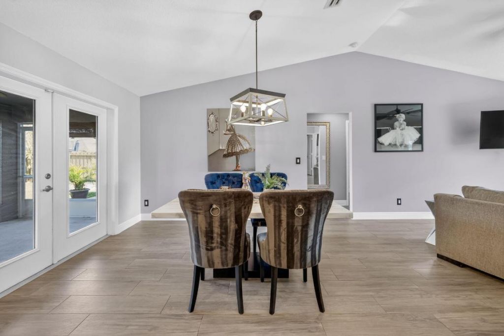 375 SW Alcan Drive, Port Saint Lucie, FL 34953 Photo