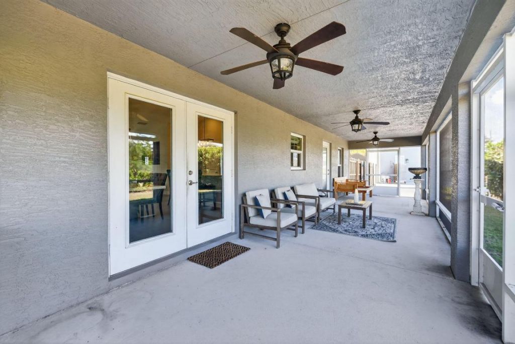 375 SW Alcan Drive, Port Saint Lucie, FL 34953 Photo