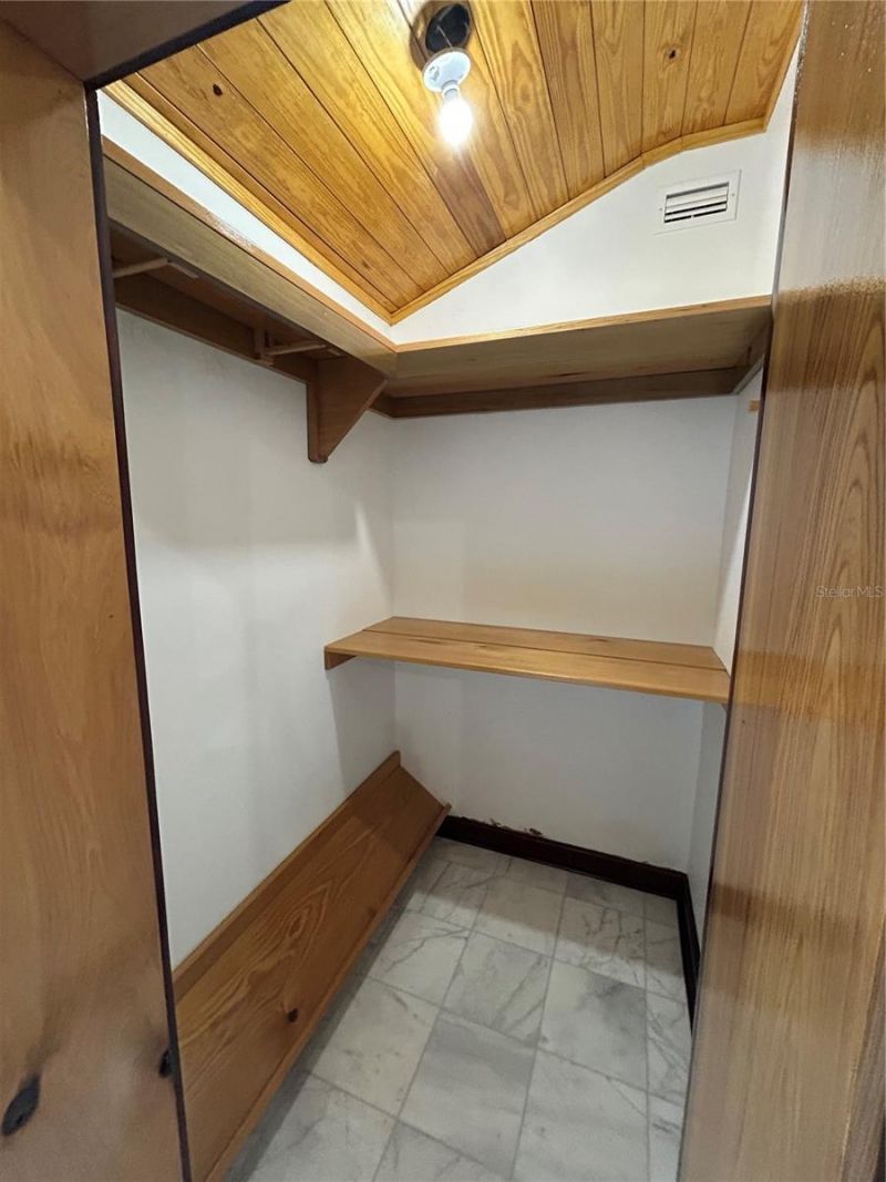 1027 NW 11th Avenue, Gainesville, FL 32601 Photo