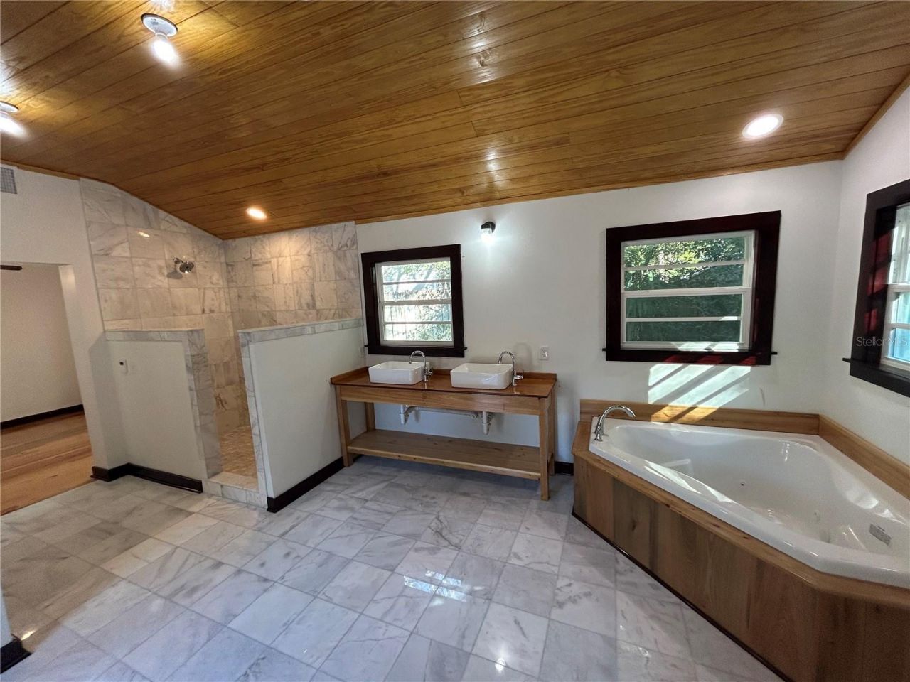 1027 NW 11th Avenue, Gainesville, FL 32601 Photo