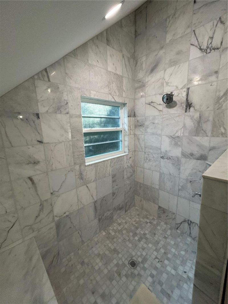 1027 NW 11th Avenue, Gainesville, FL 32601 Photo