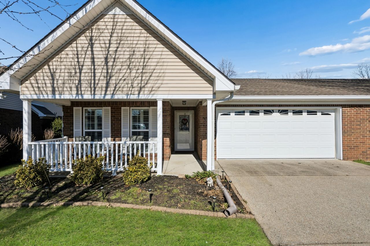 520 Forest Glen Cir, Murfreesboro, TN 37128 Main Photo