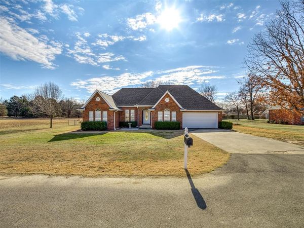 476 N Spinnaker Run, Stigler, OK 74462