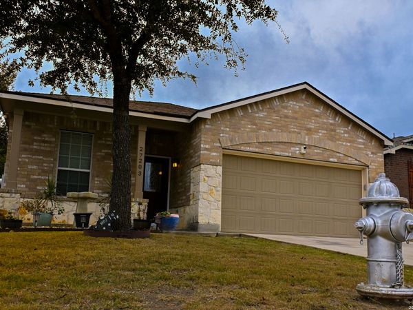 27203 Rio Bank, Boerne, TX 78015