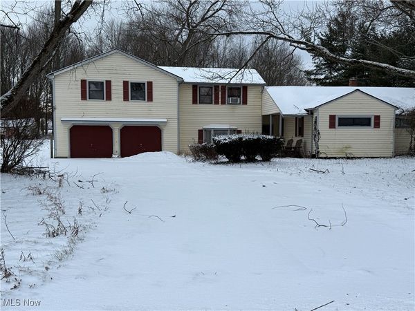 2855 Melgren Drive SW, Warren, OH 44481