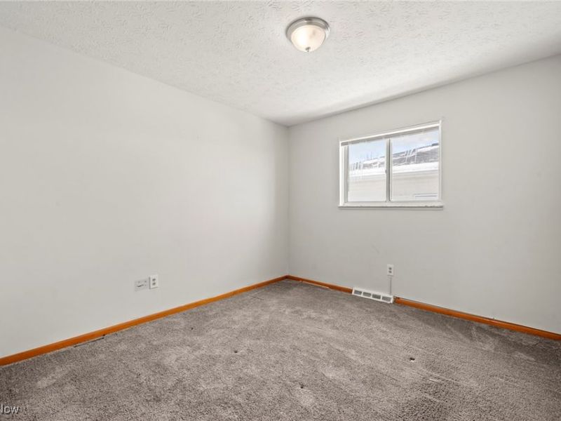 14320 Janice Drive, Maple Heights, OH 44137 Photo 16