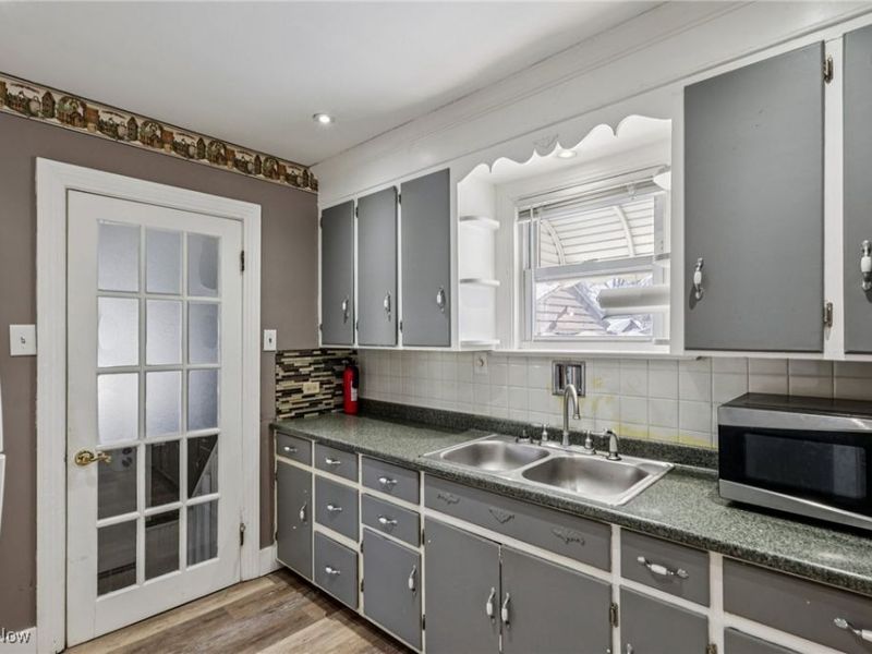 1243 Dietz Avenue, Akron, OH 44301 Photo 5