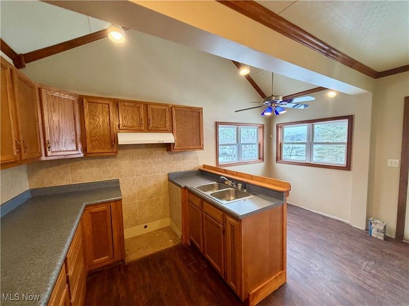 7620 Cindell Street SE, East Canton, OH 44730 Photo 10