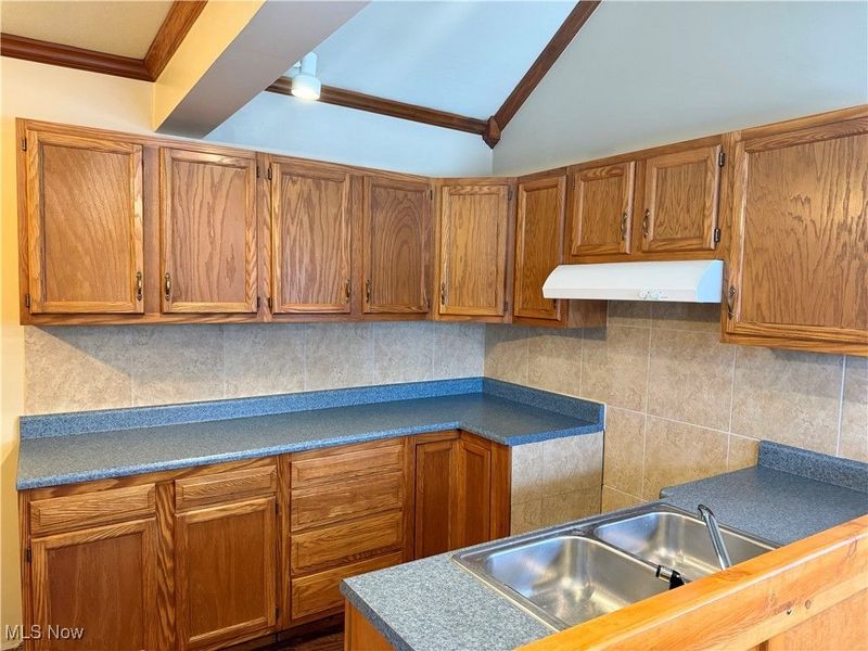 7620 Cindell Street SE, East Canton, OH 44730 Photo 7