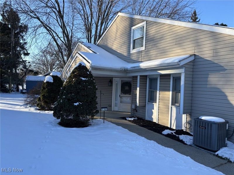 146 Marian Lane, Berea, OH 44017 Photo 1