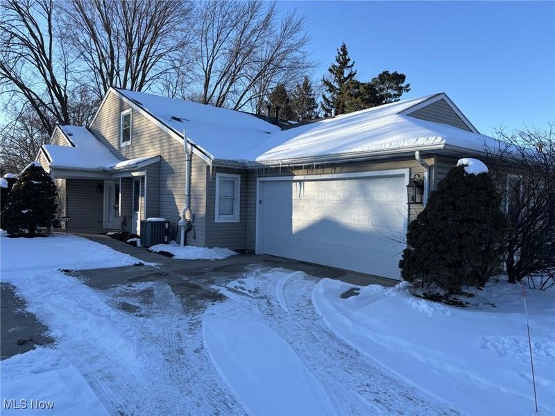 146 Marian Lane, Berea, OH 44017 Photo 2